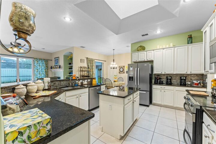 Property Photo: 8038 Glitter Court FL 32836