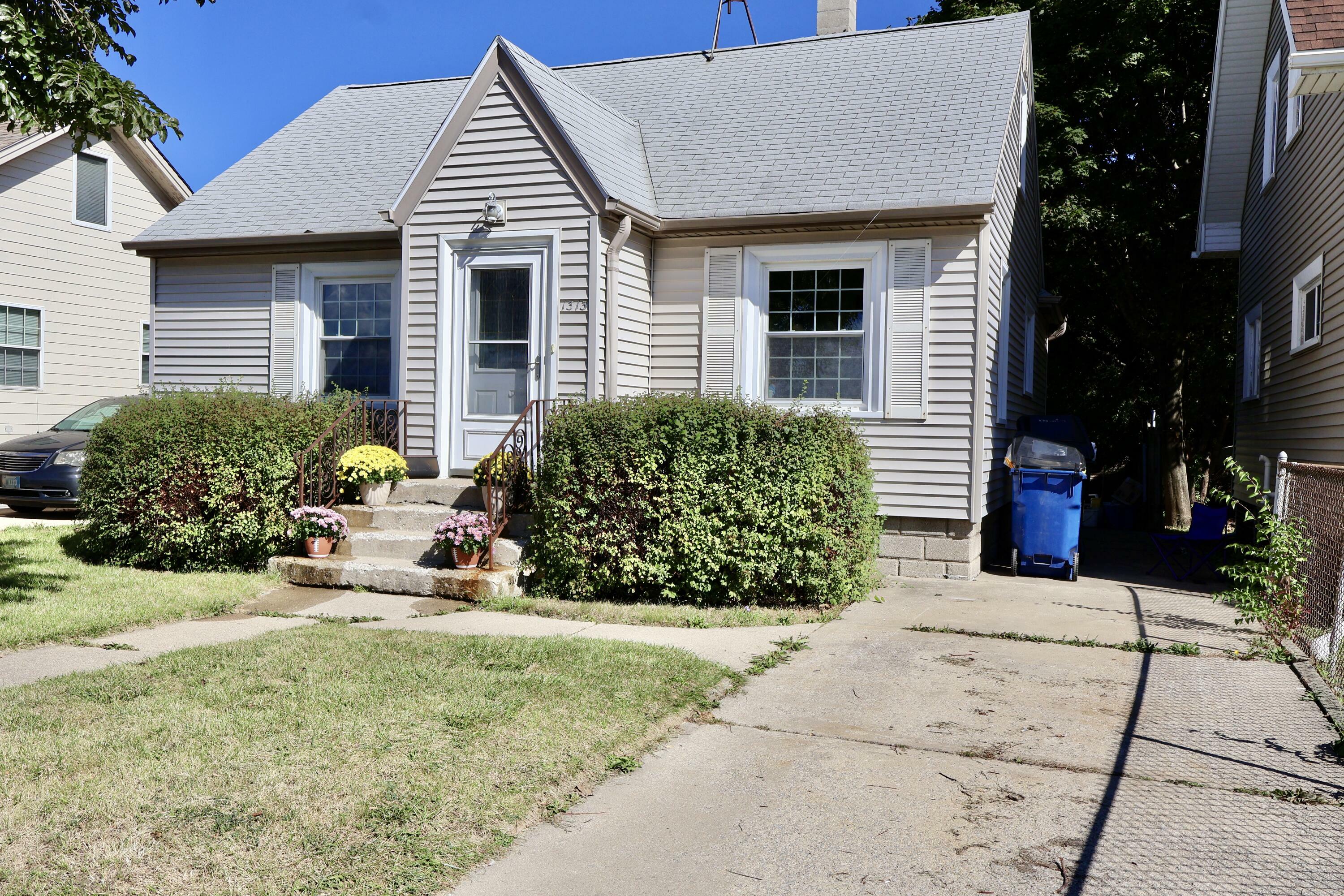 Property Photo:  1313 Ohio St  WI 53405 