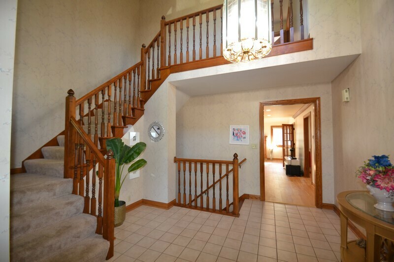 Property Photo:  920 Oakwood Ln C  WI 53045 