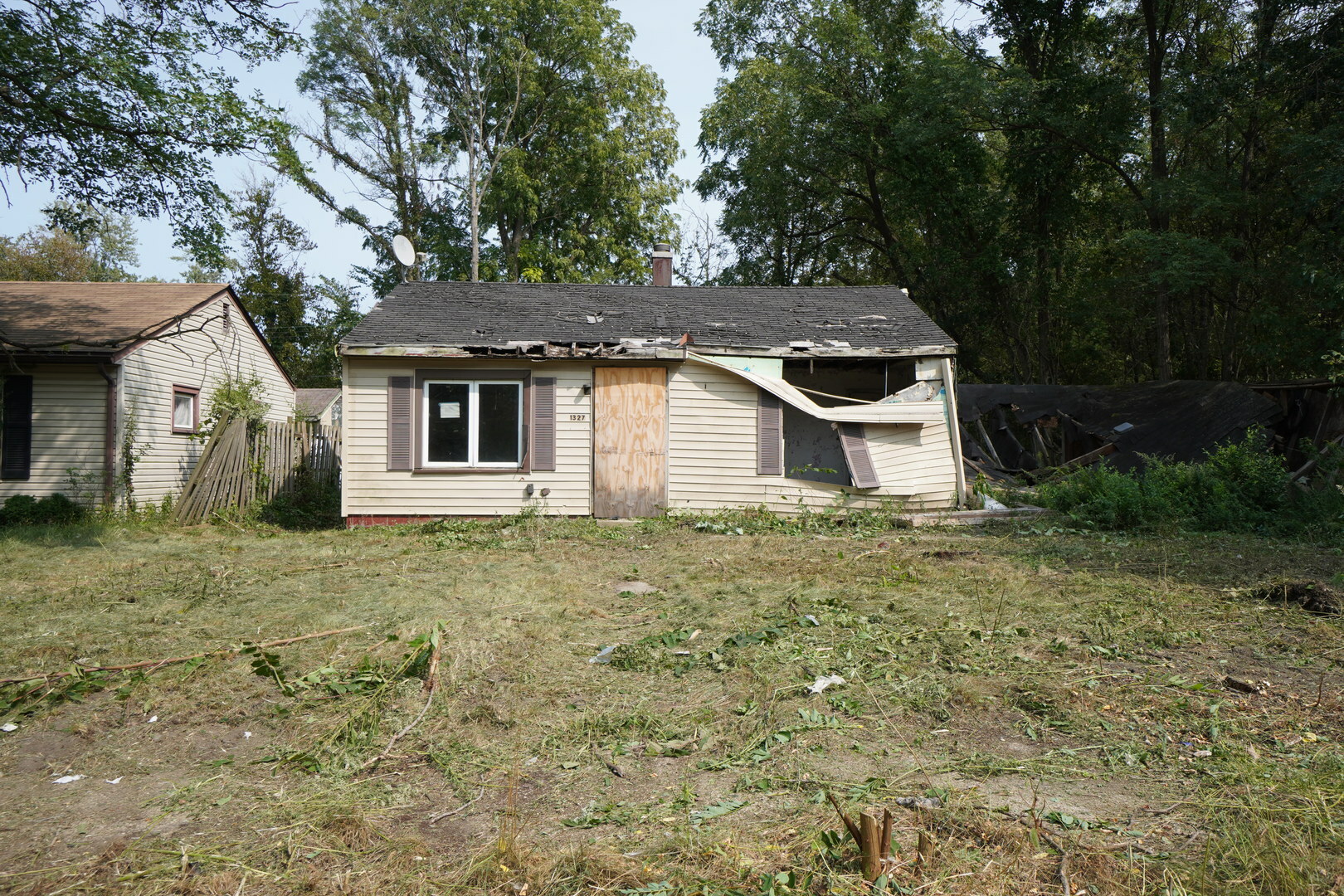 Property Photo:  1327 Dakota Street  IN 46403 