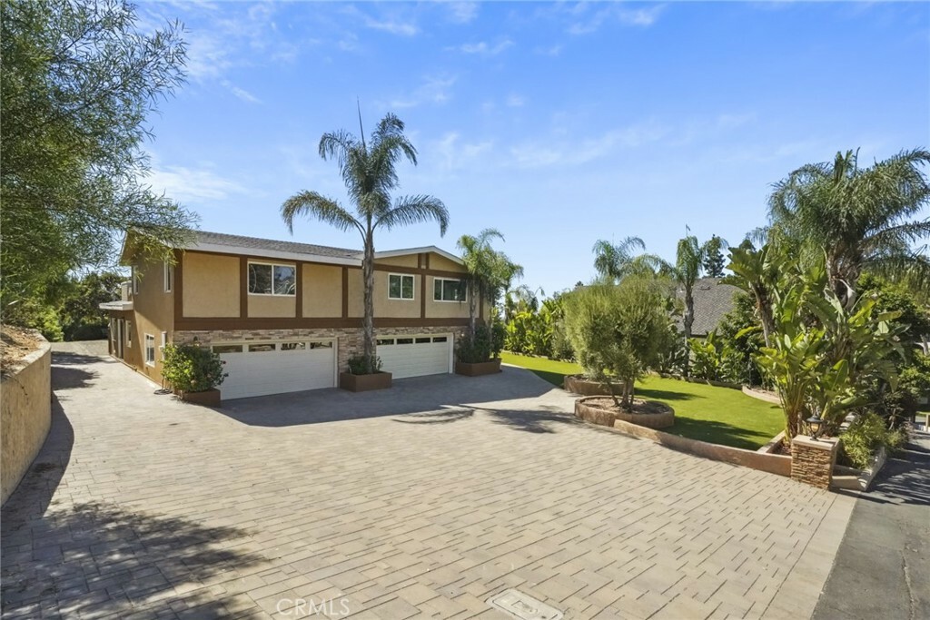 Property Photo:  473 S Country Hill Road  CA 92808 