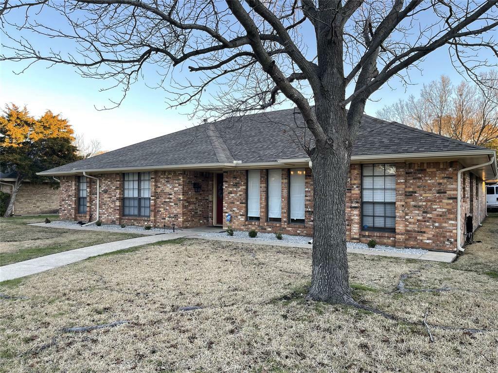 Property Photo:  350 Cardinal Creek Drive  TX 75137 