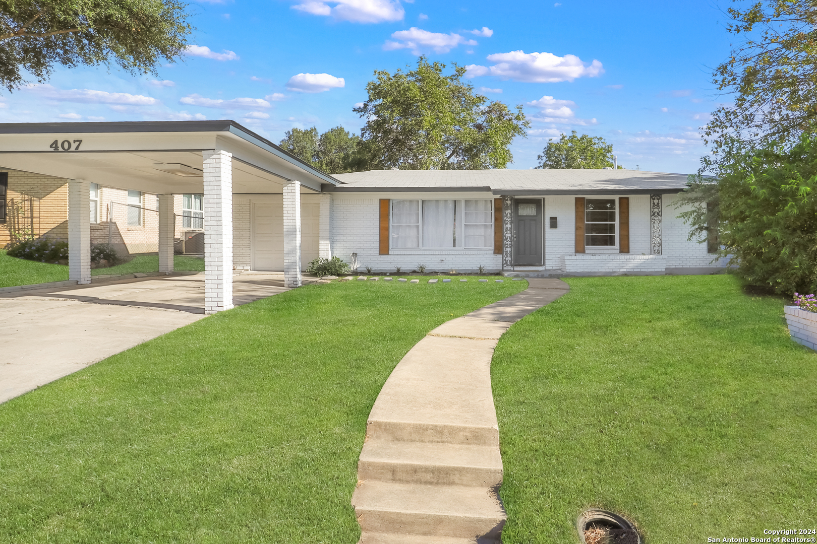 Property Photo: 407 McNeel TX 78228