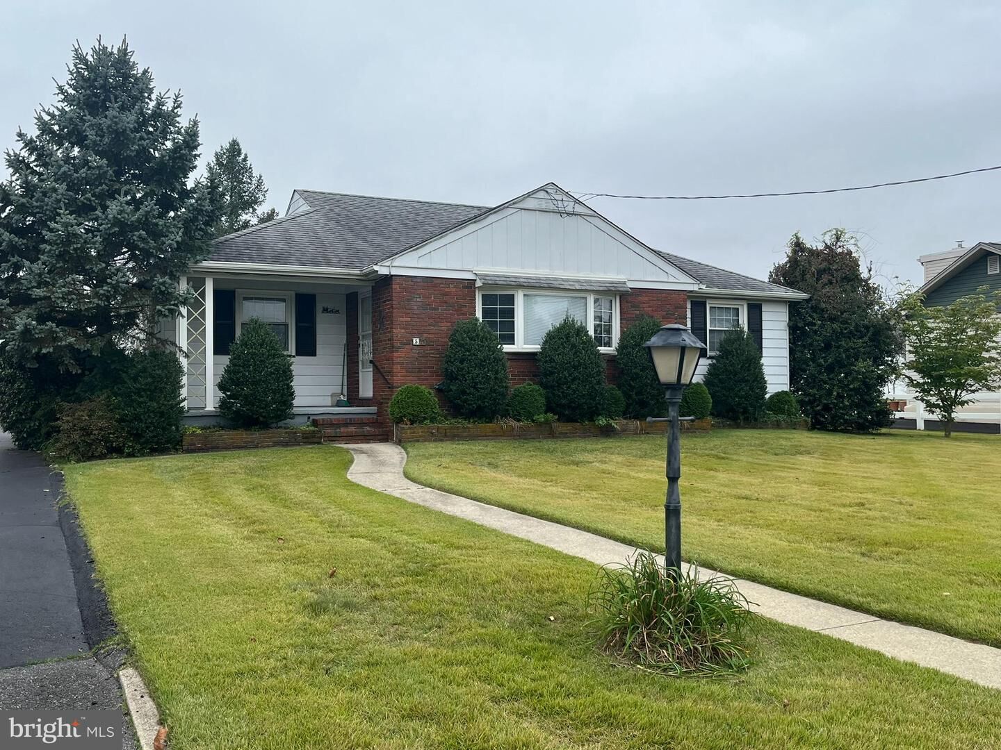 Property Photo:  55 W Cohawkin Road  NJ 08020 