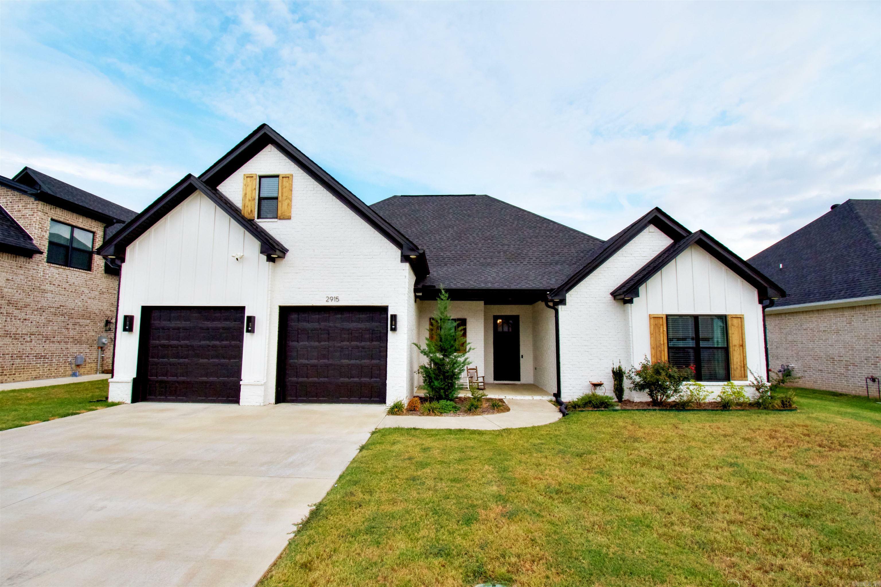 Property Photo:  2915 Salem Oaks Drive  AR 72034 