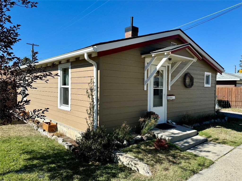 Property Photo:  422 E Center Street  MT 59725 