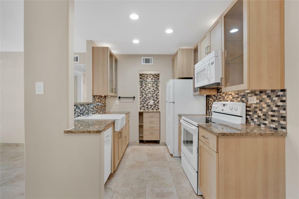 Property Photo: 3500 Tangle Brush Drive 55 TX 77381