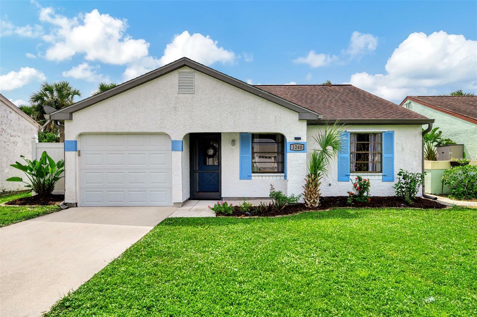 Property Photo:  1240 E Corktree Circle  FL 33952 