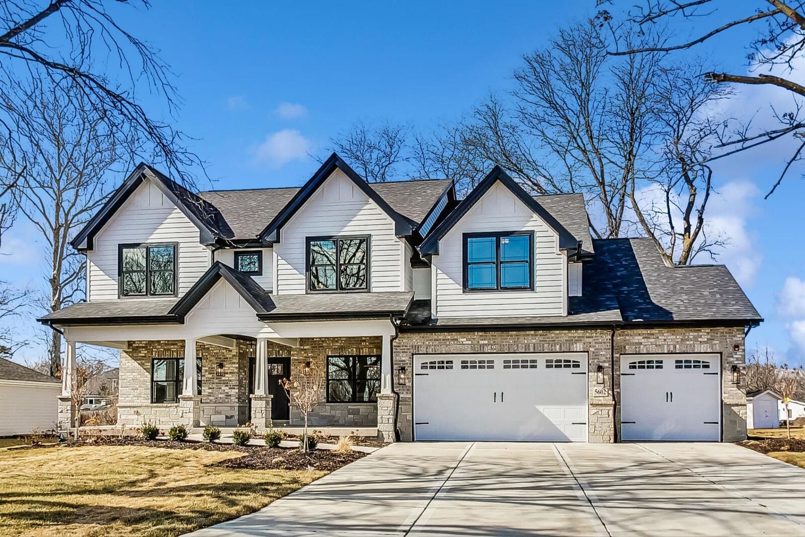 Property Photo:  5602 S Edgewood Avenue  IL 60525 