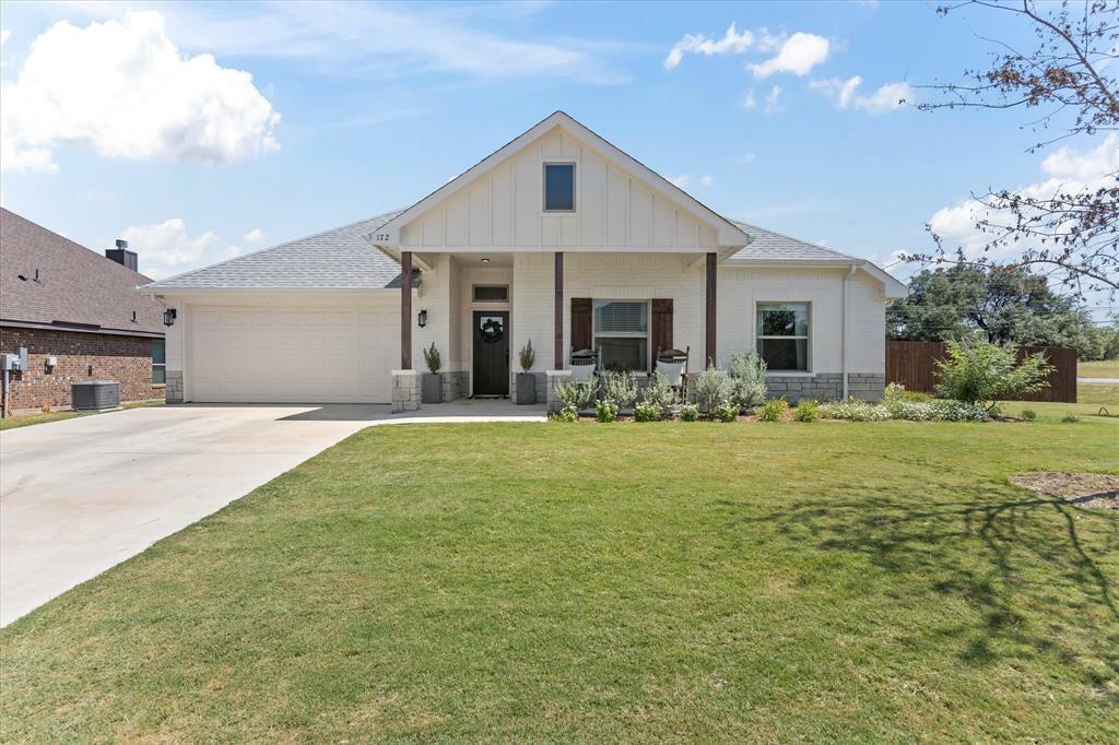 Property Photo:  172 Wiley Street  TX 76401 