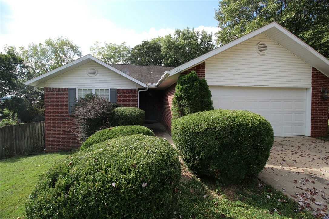 Property Photo:  1573 E Sandy Drive  AR 72701 