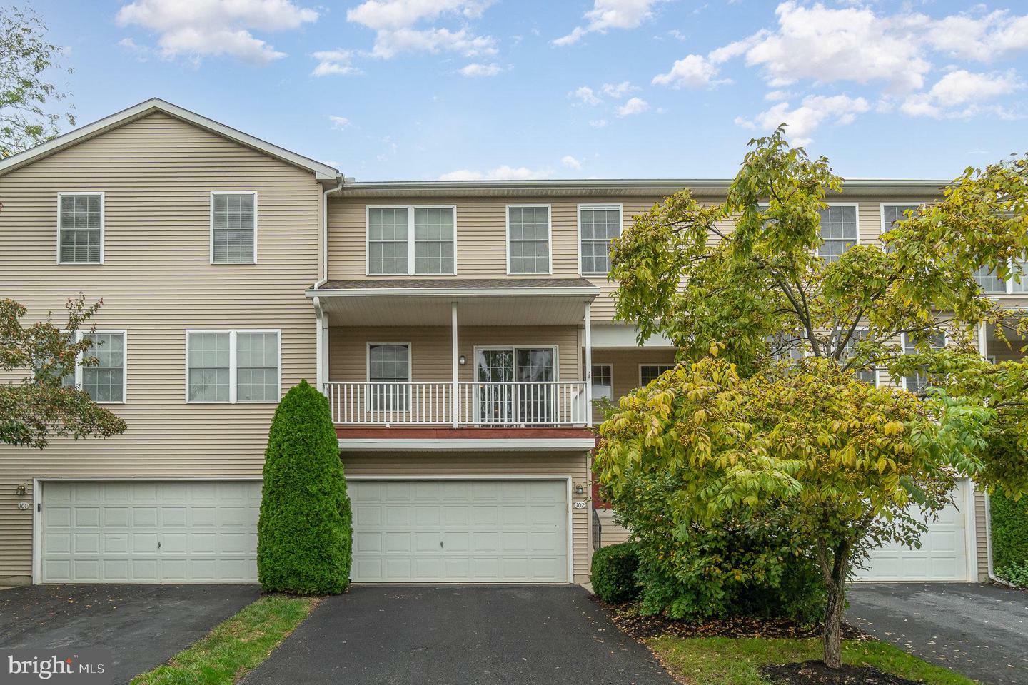 Property Photo: 102 Woodside Court PA 17003