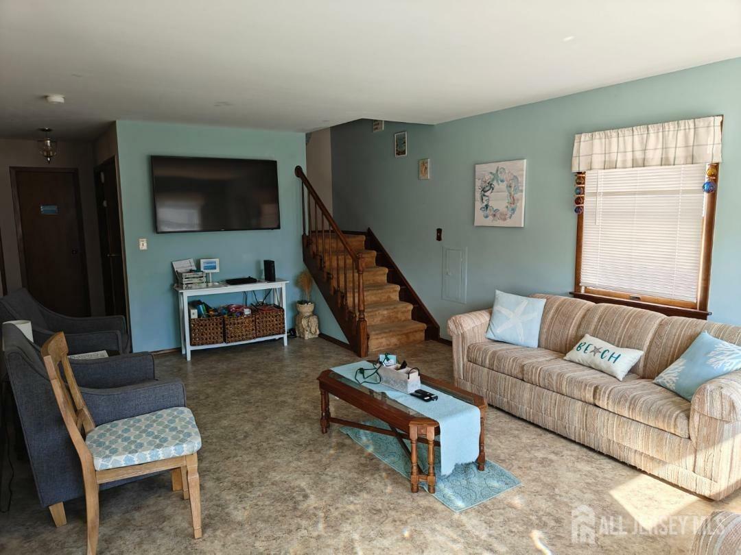 Property Photo:  369 Roberts Avenue  NJ 08752 