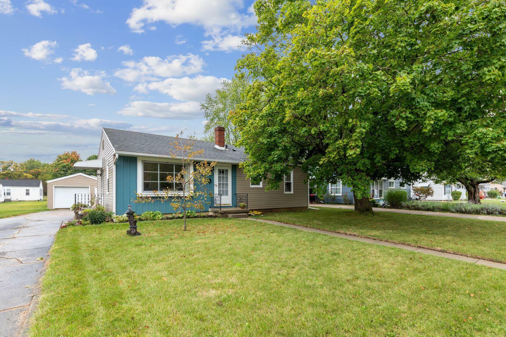 Property Photo:  713 Lake Avenue  OH 45885 