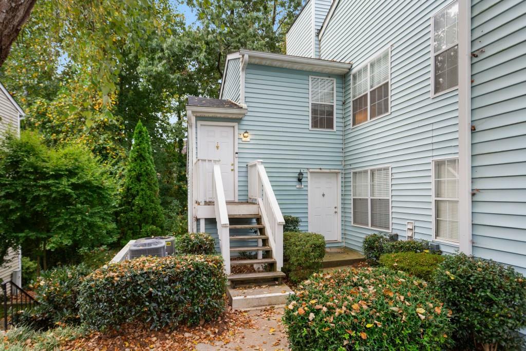 Property Photo:  207 Glenleaf Drive  GA 30092 