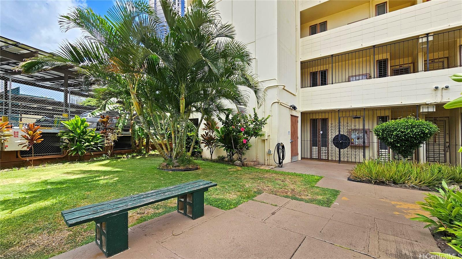 Property Photo:  910 Ahana Street 1006  HI 96814 