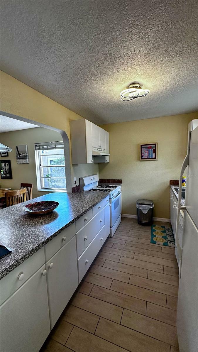 Property Photo:  5071 Village Gardens Drive 5  FL 34234 