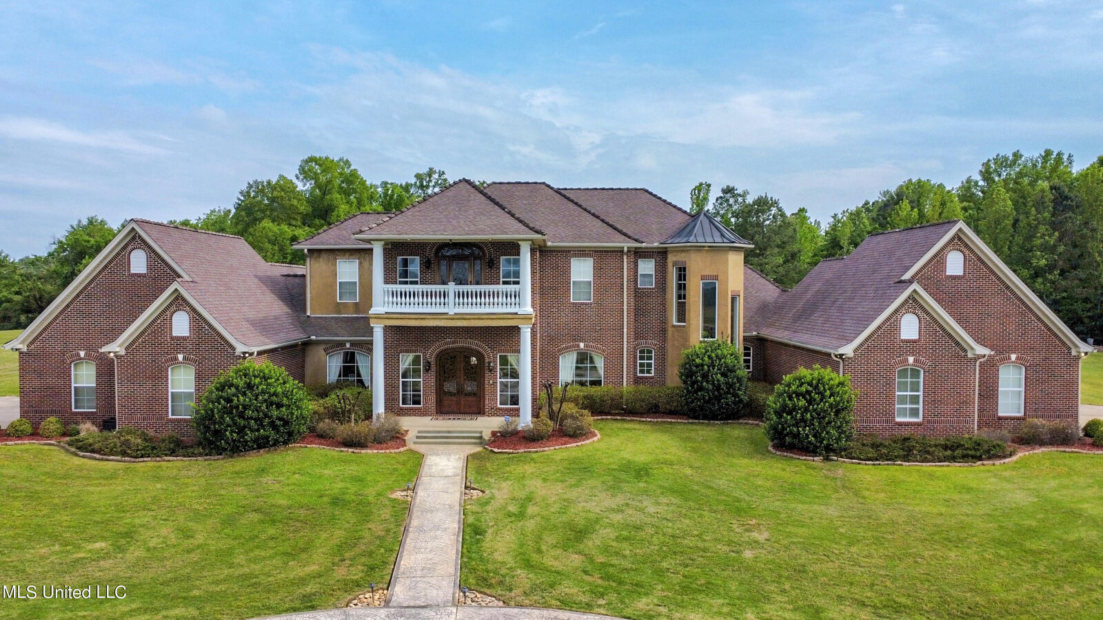 Property Photo:  3375 N Ratliff Road  MS 39209 