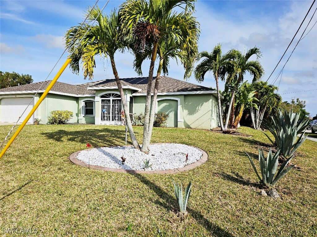 Property Photo: 1811 Savona Parkway W FL 33914
