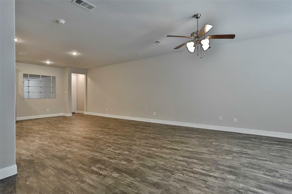 Property Photo:  912 Estelle Drive  TX 76040 