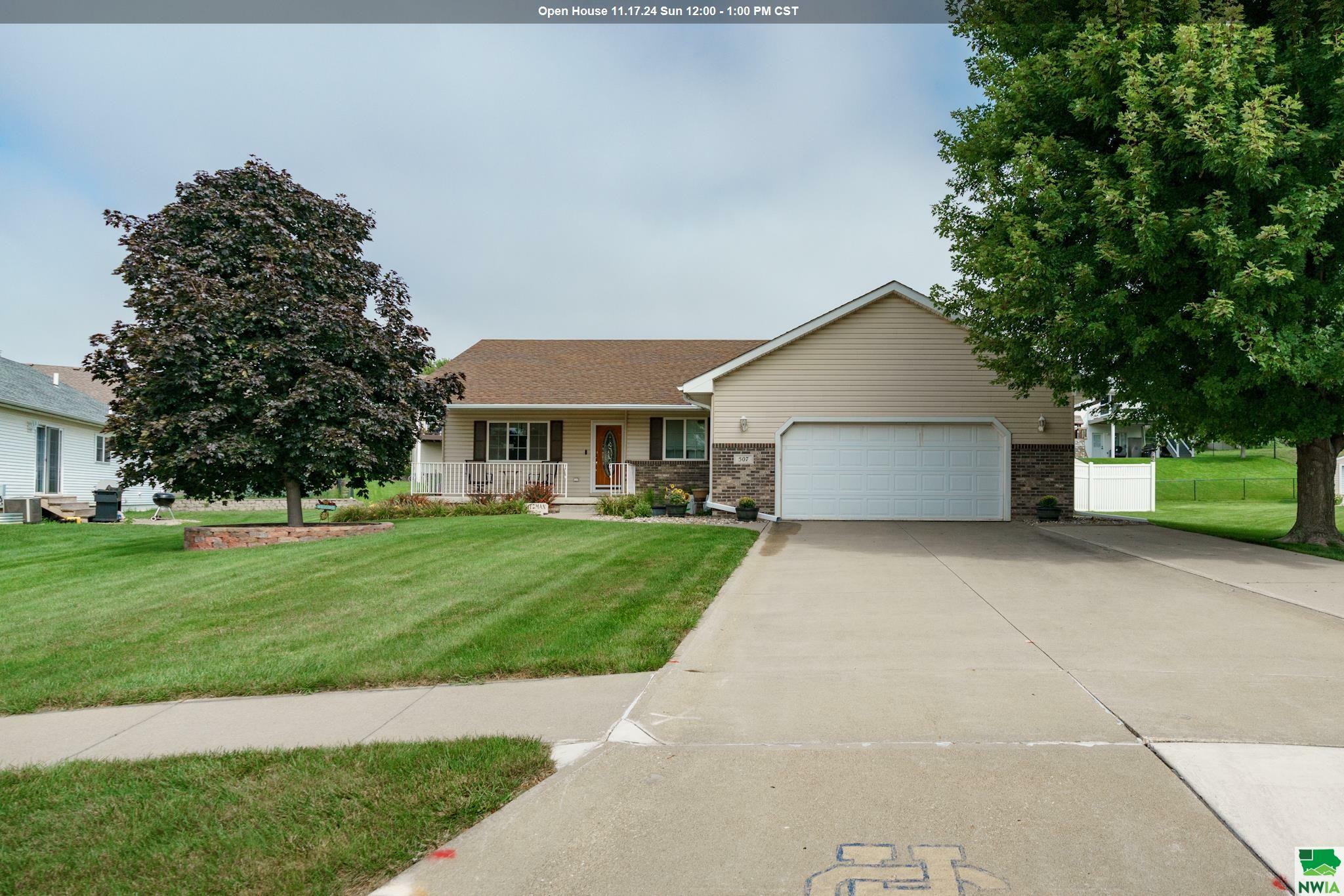 507 Manchester Cir  Sioux City IA 51103 photo