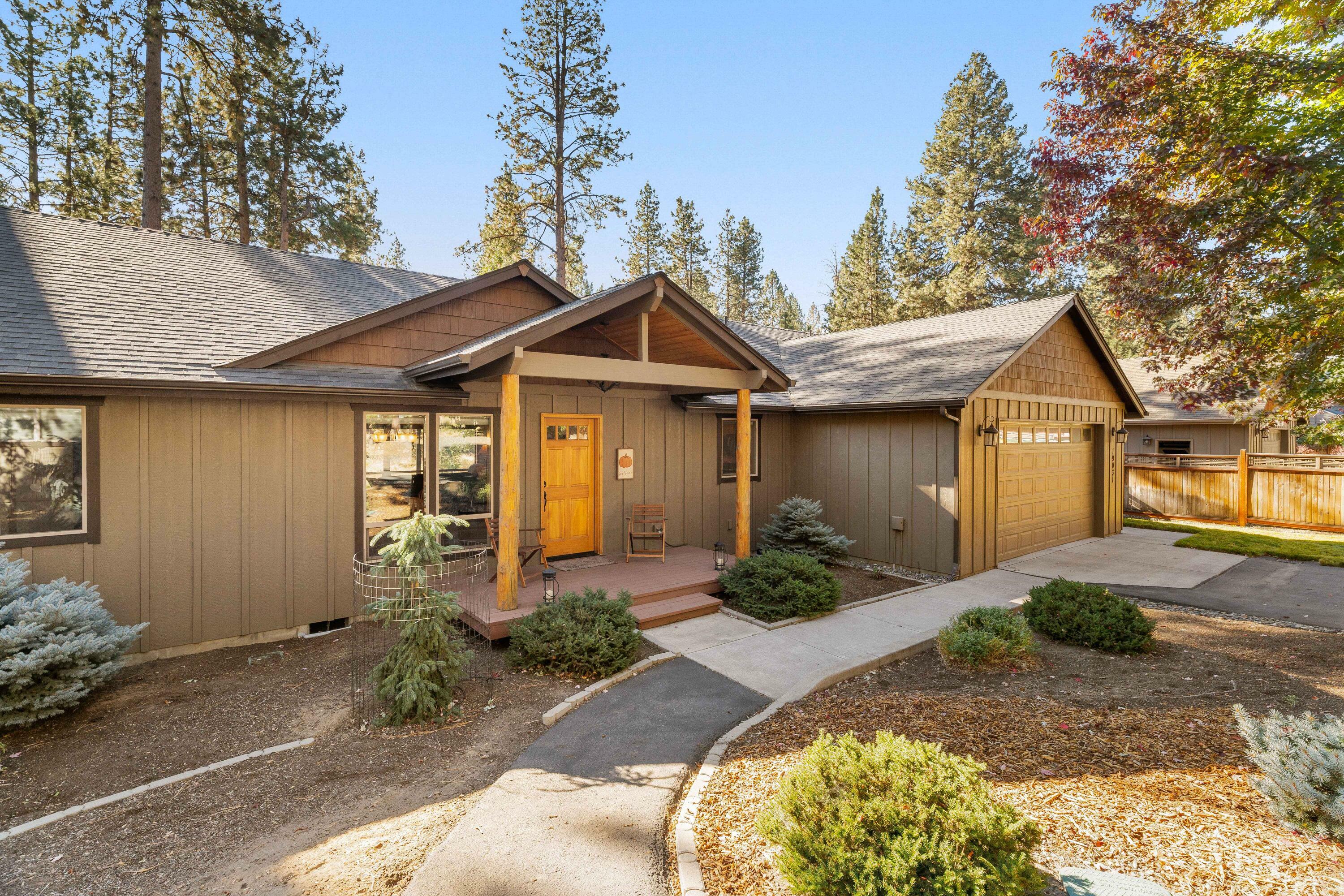 Property Photo: 19031 Baker Road OR 97702