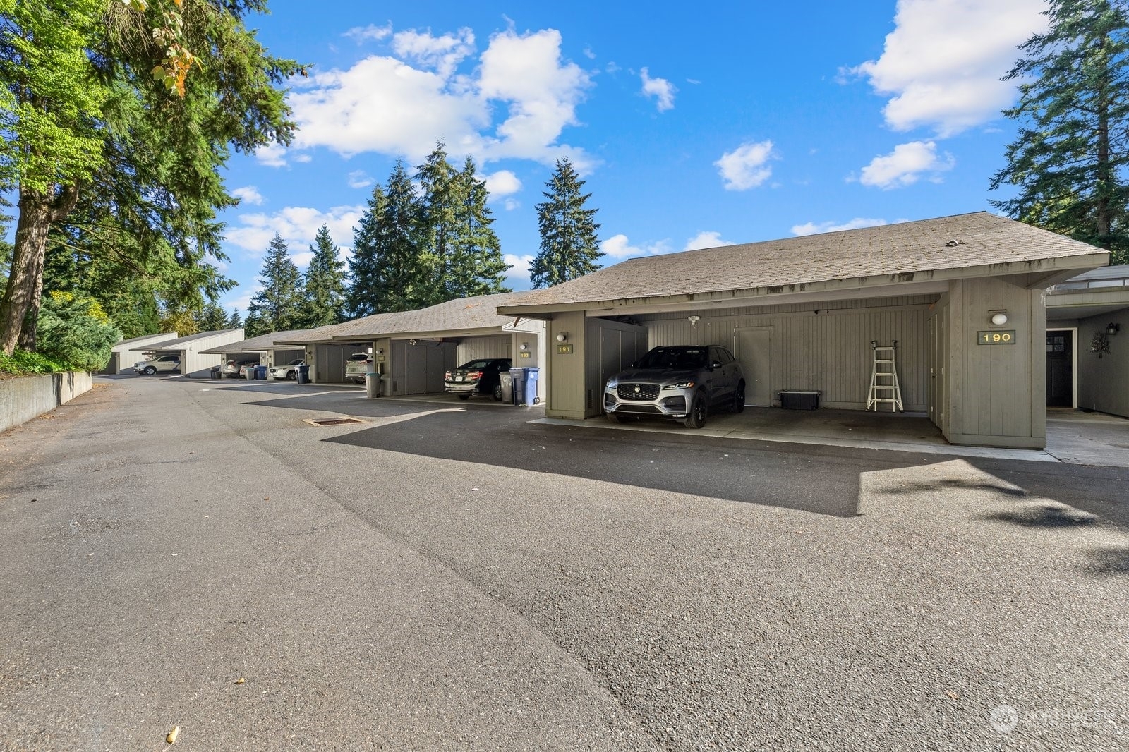 Property Photo:  6234 138th Avenue NE 191  WA 98052 