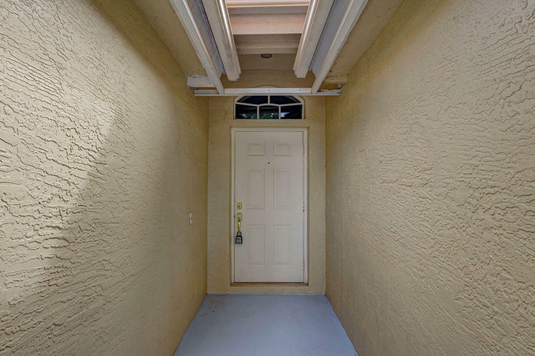 Property Photo:  1011 Aspri Way  FL 33418 