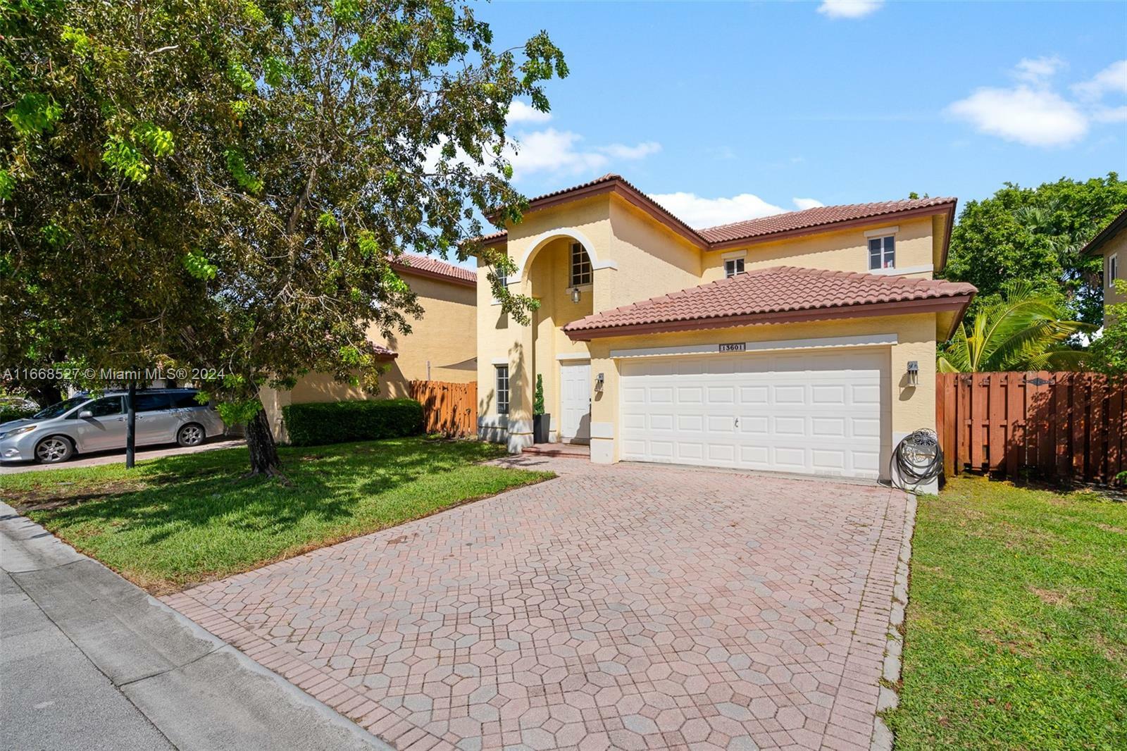 Property Photo:  13601 SW 118th Path  FL 33186 