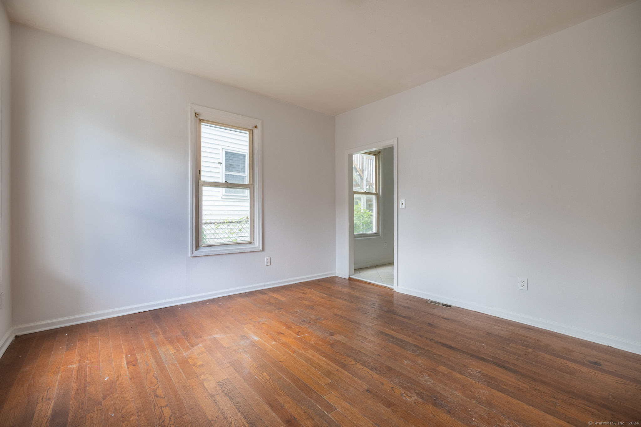 Property Photo:  30-32 Orland Street 1st Floor Left  CT 06605 