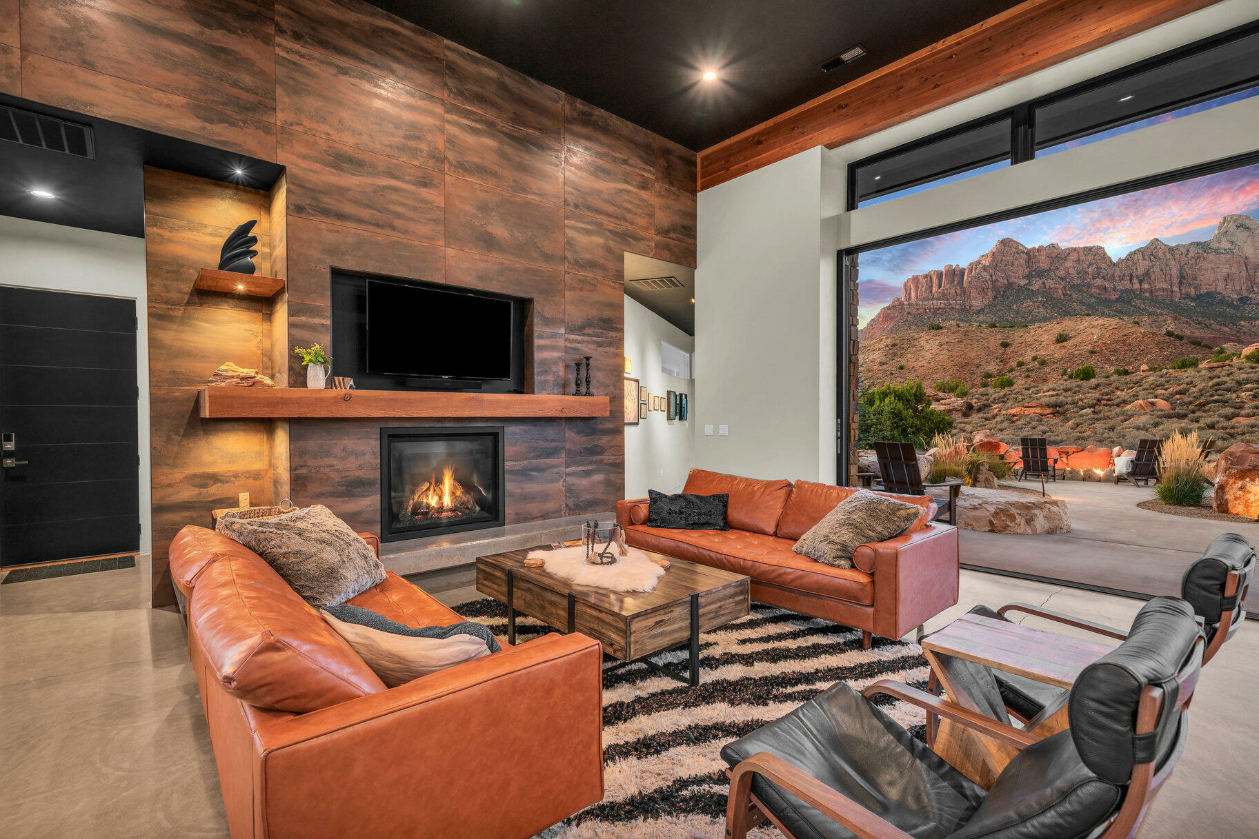 Property Photo:  2602 Canyon Point Dr  UT 84767 