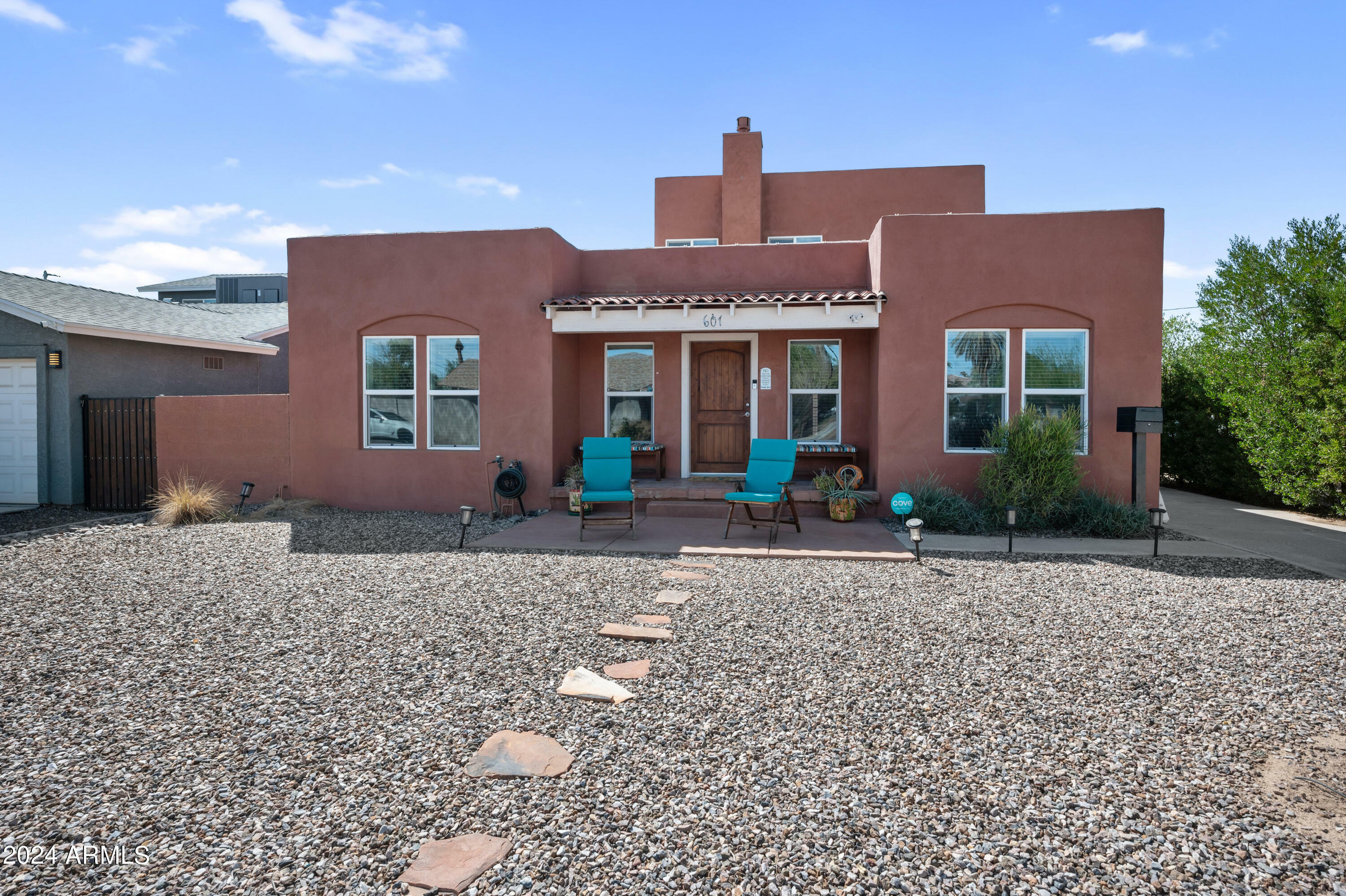 Property Photo:  601 E Clarendon Avenue  AZ 85012 