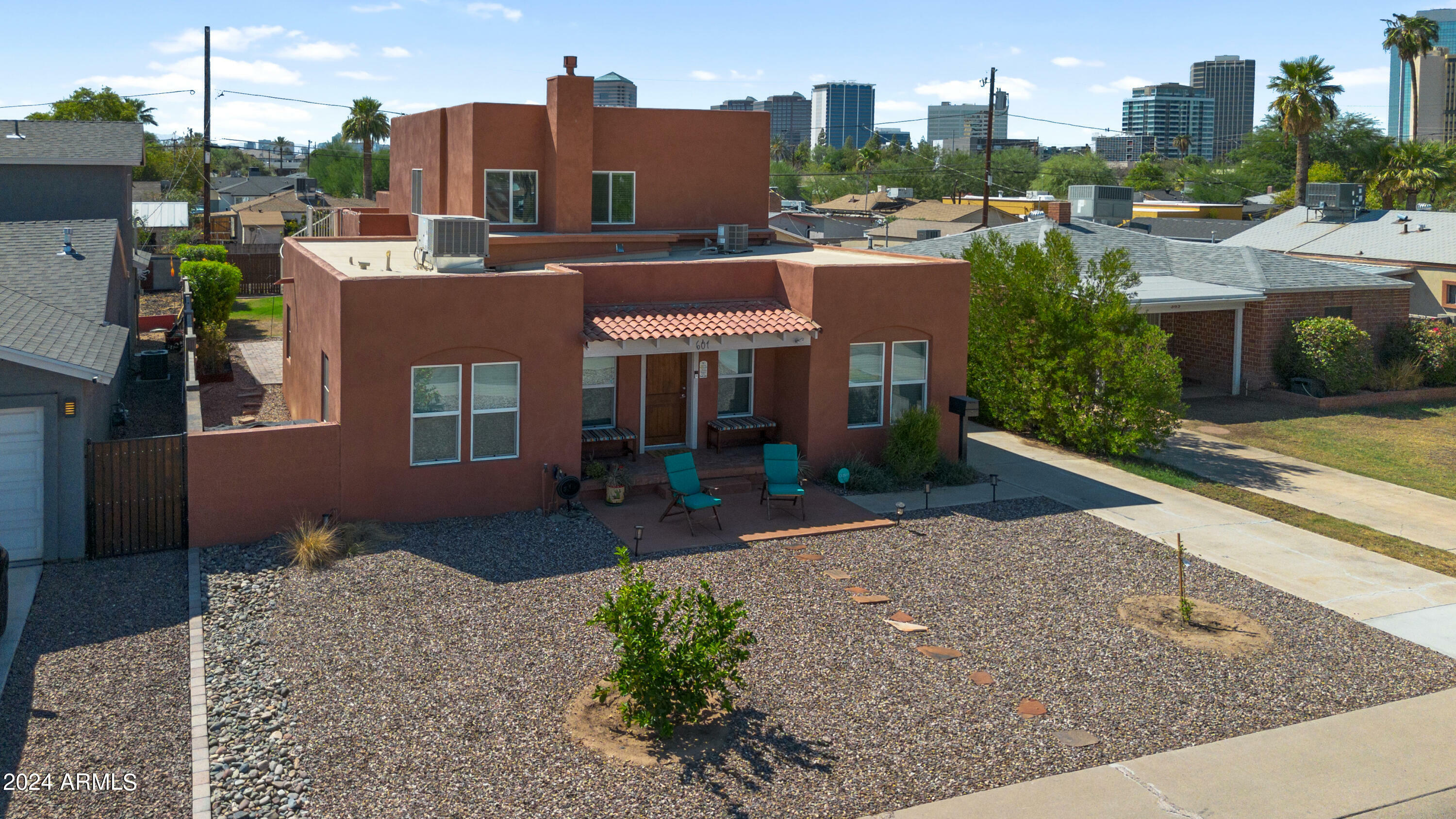 Property Photo:  601 E Clarendon Avenue  AZ 85012 