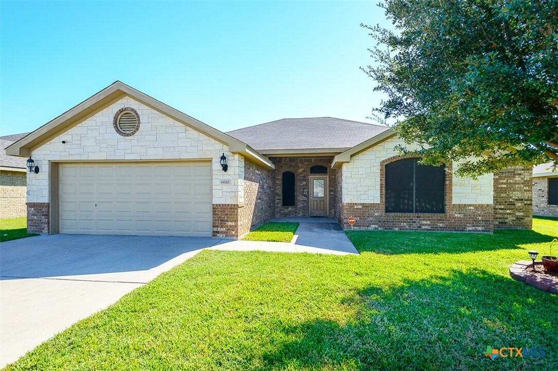 Property Photo: 6610 Deorsam Loop TX 76542