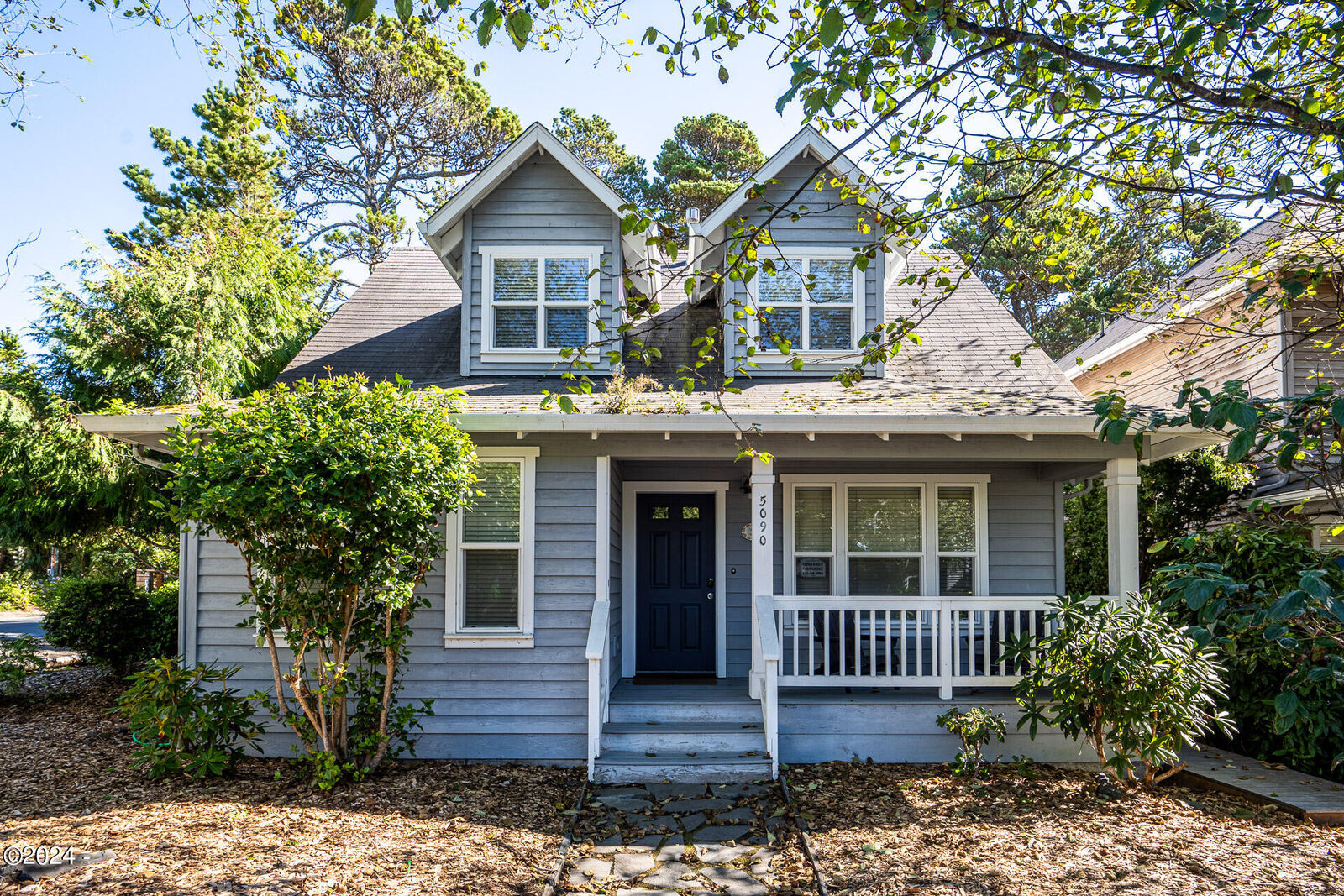 Property Photo: 5090 Twinberry Lane OR 97341