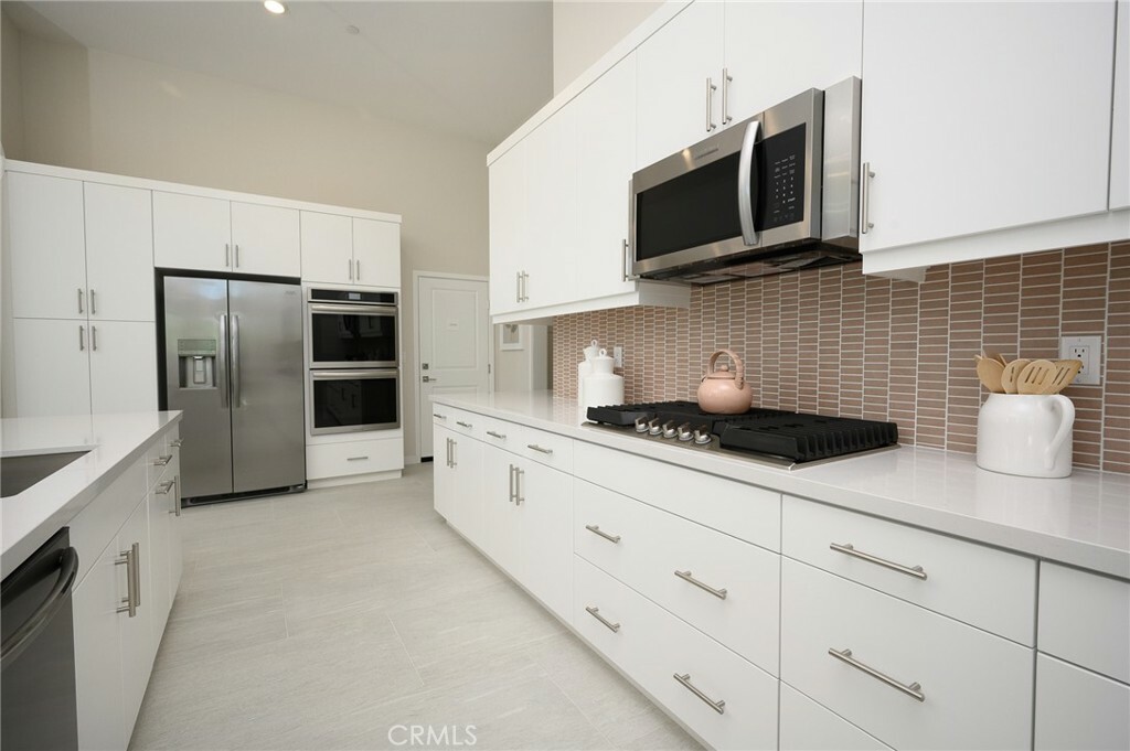 Property Photo:  280 Mustang Lane  CA 92262 