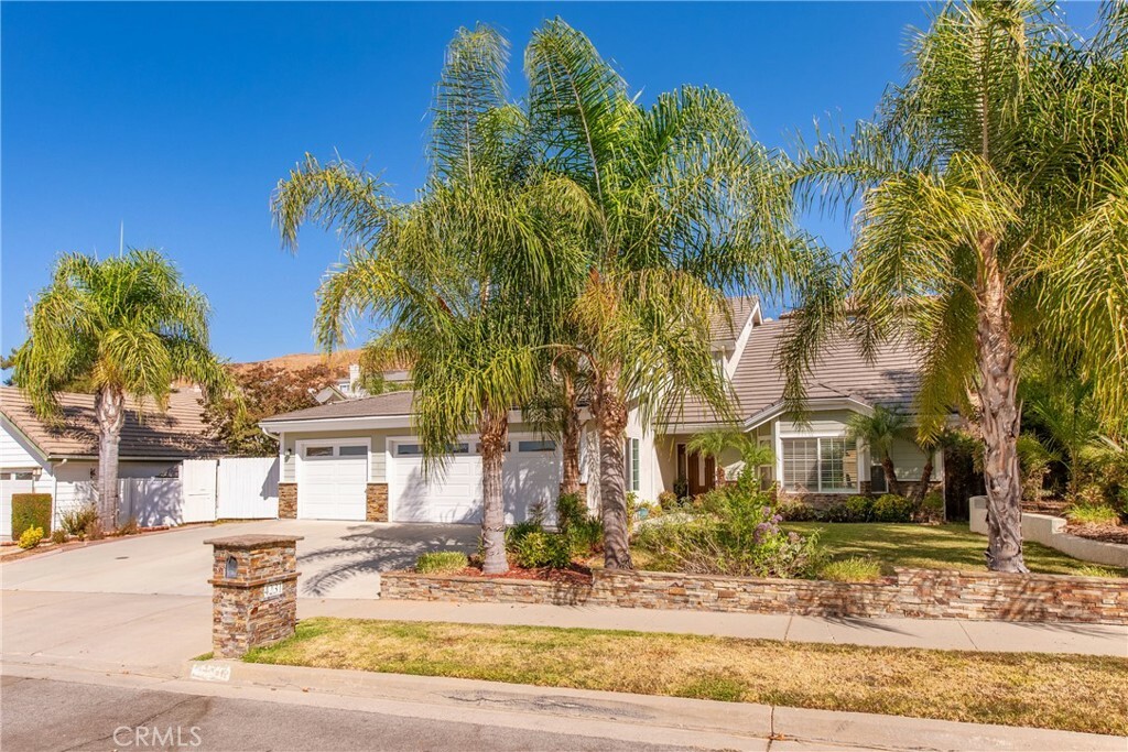 Property Photo: 4231 Roxbury Street CA 93063