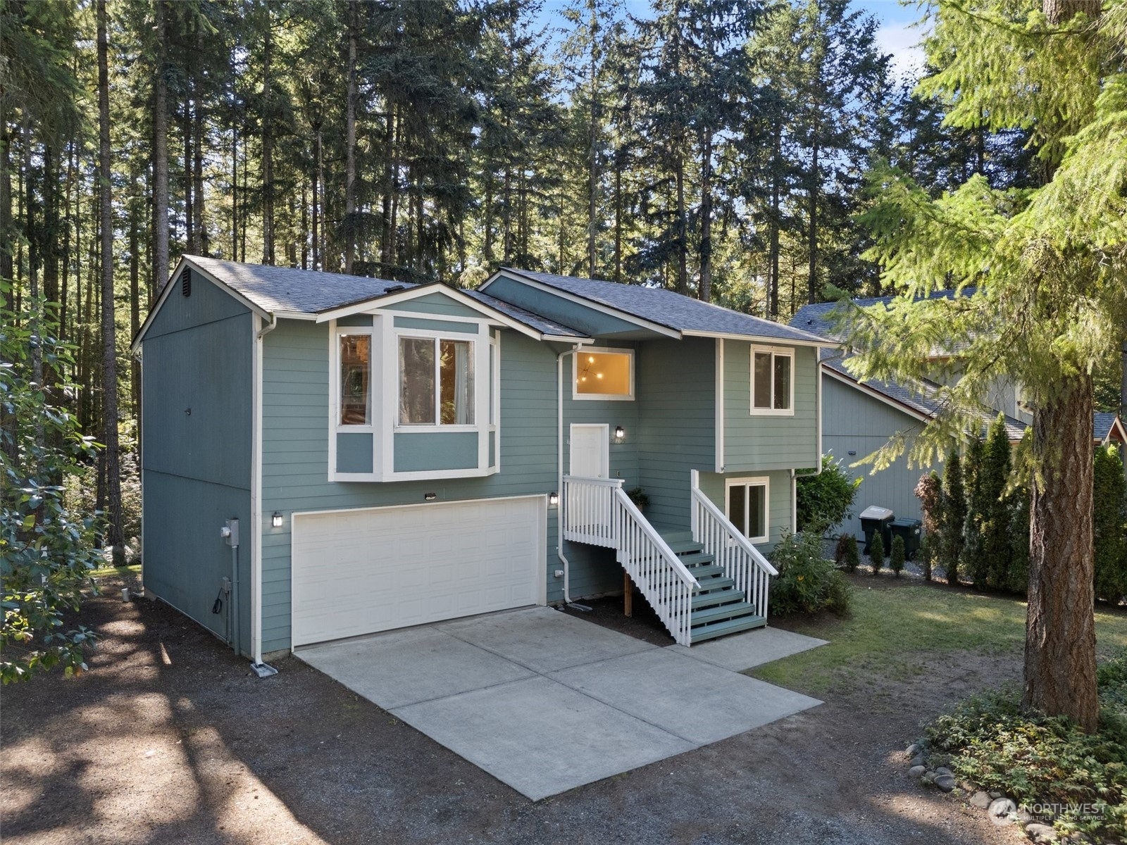 Property Photo:  22709 Briarwood Court SE  WA 98597 