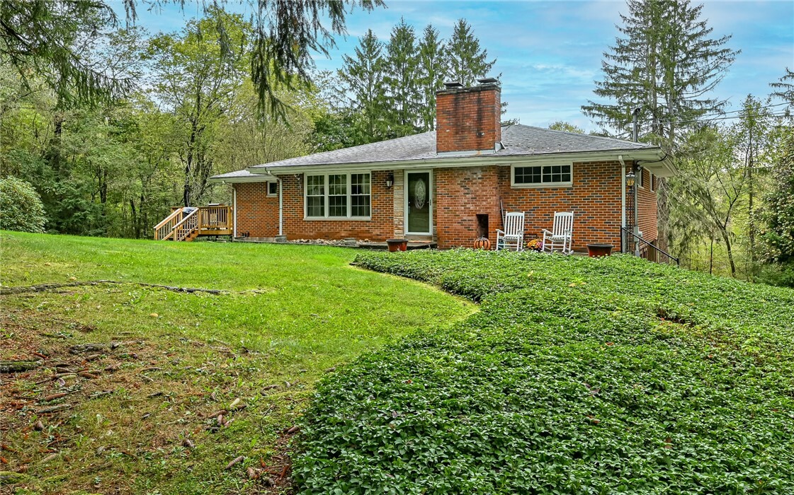 Property Photo:  139 Michael Road  PA 15076 