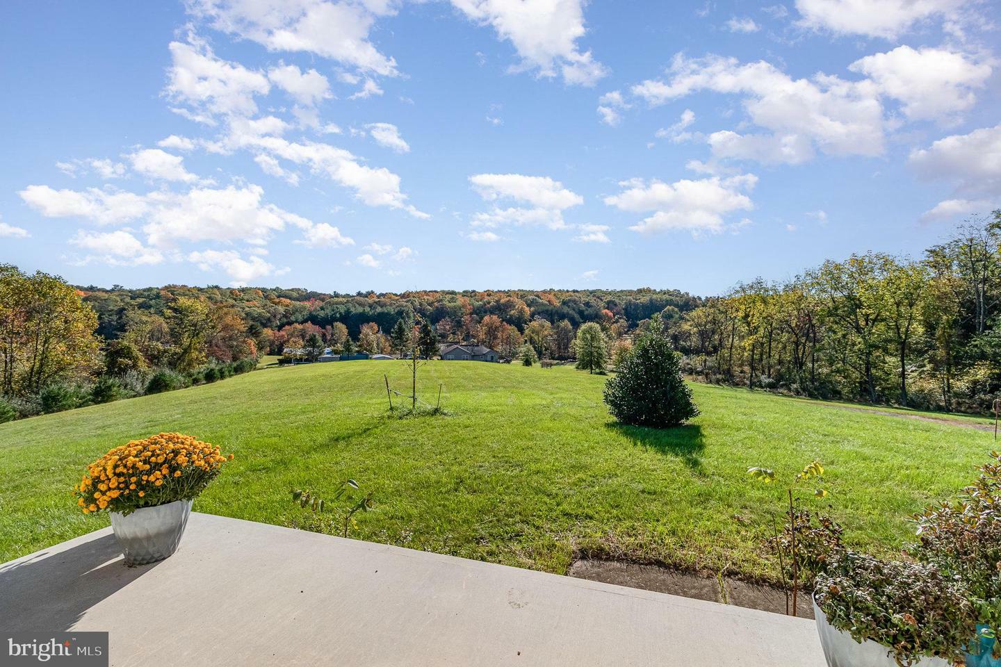 Property Photo:  958 Paradise Road  PA 17068 