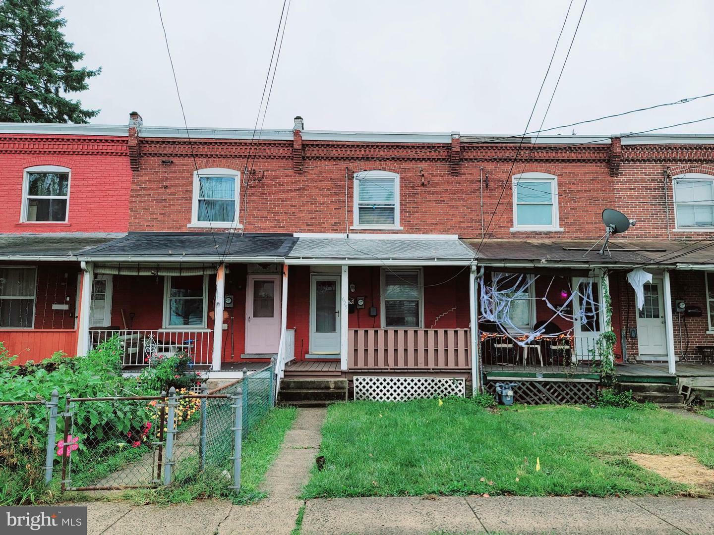 Property Photo:  625 N Cannon Avenue  PA 19446 