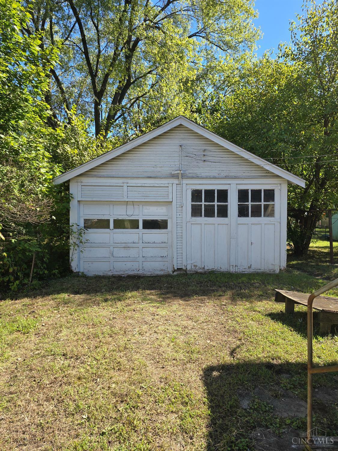 Property Photo:  1933 Sheffield Street  OH 45044 