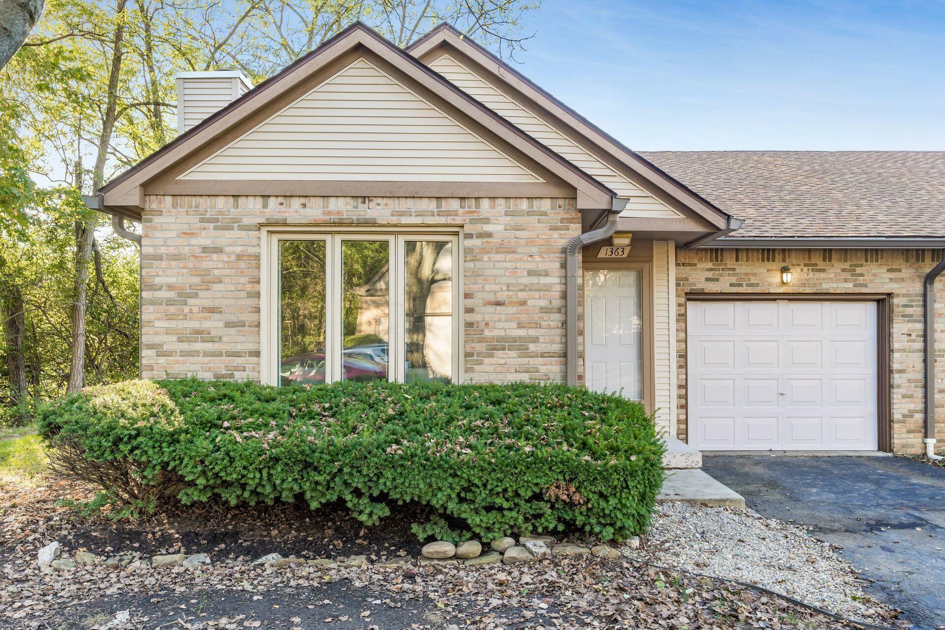 Property Photo: 1363 Azalea Drive OH 43068
