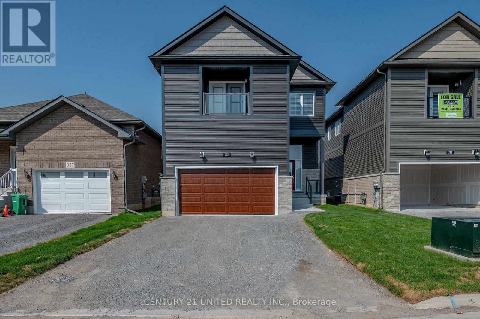 Property Photo:  325 Mullighan Gardens  ON K9K 0G3 