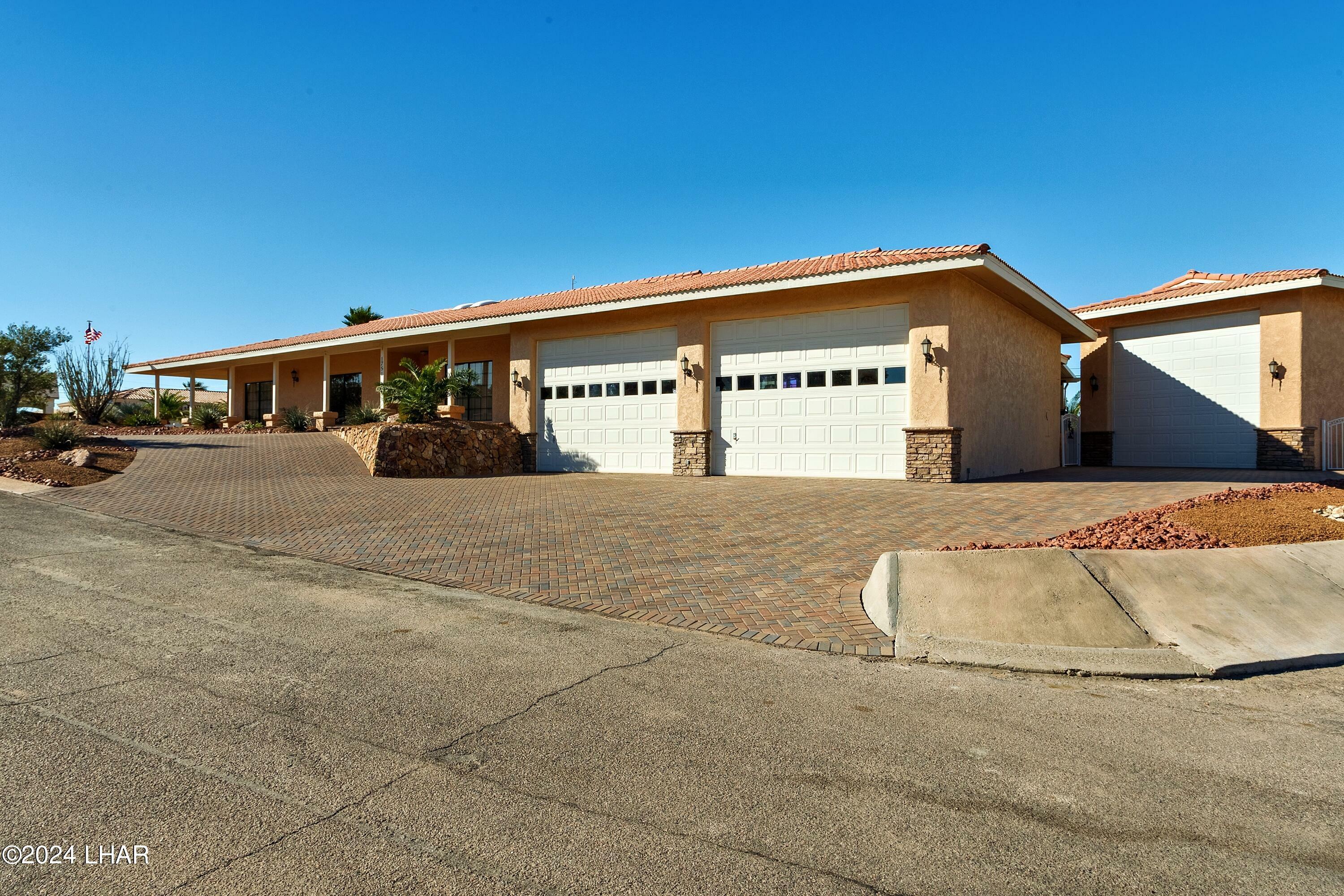 Property Photo:  1751 Laramie Dr  AZ 86404 