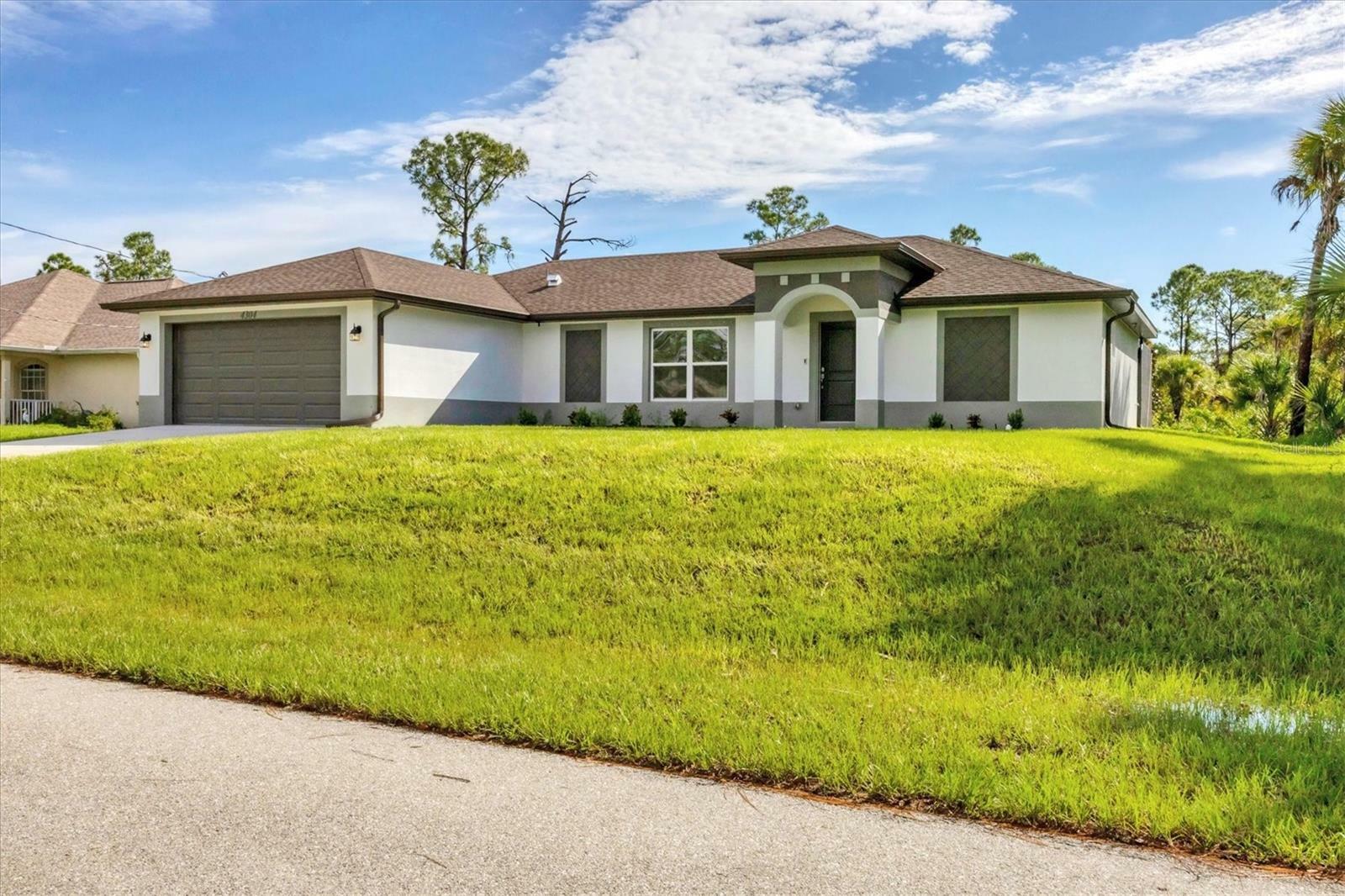 Property Photo:  4304 Big Leaf Street  FL 34286 