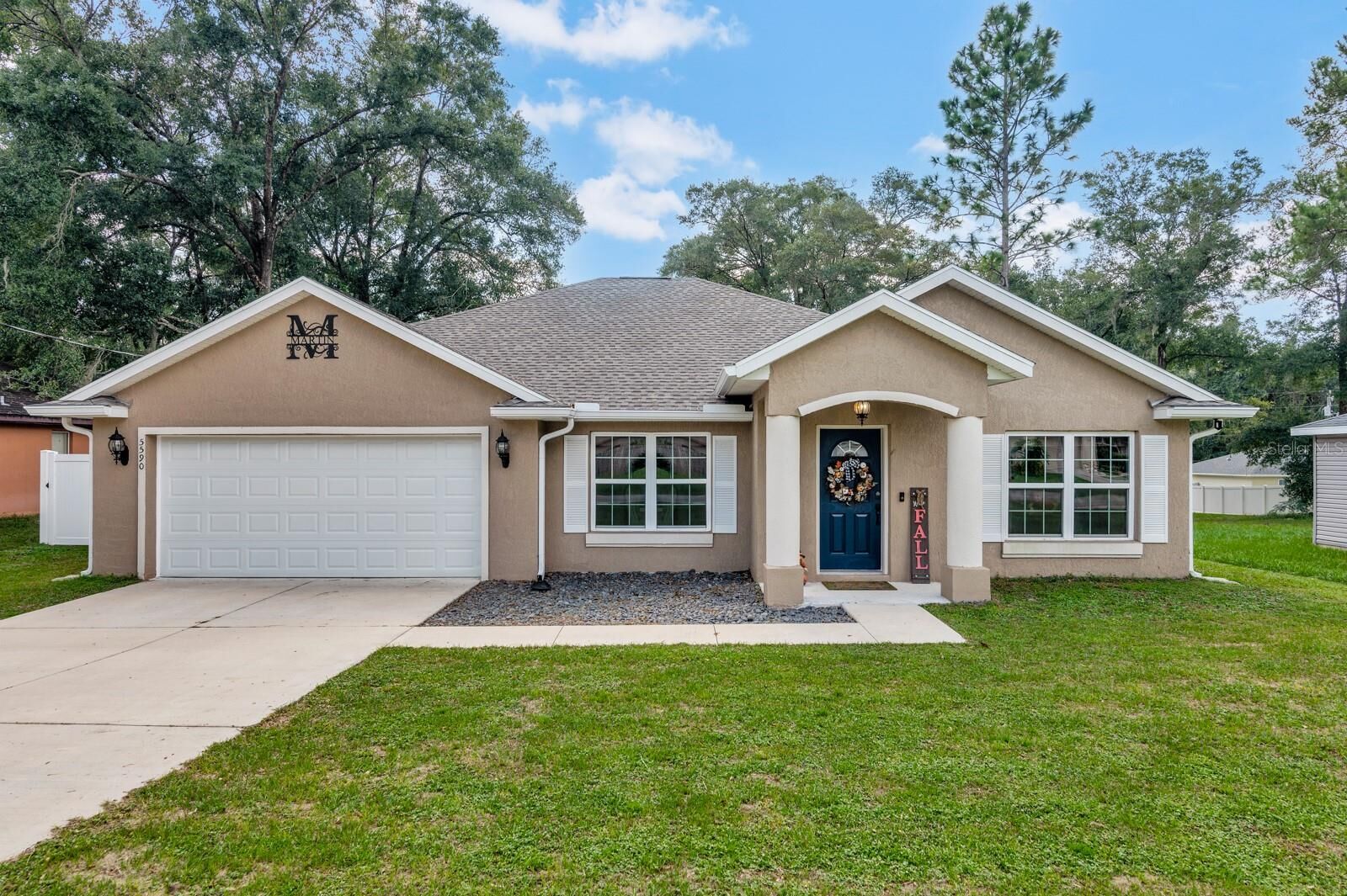Property Photo: 5590 NW 57th Place FL 34482