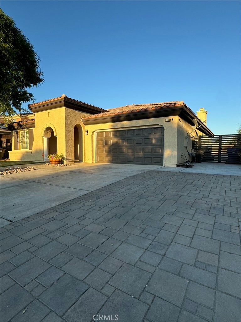 Property Photo:  50294 Goya Drive  CA 92236 