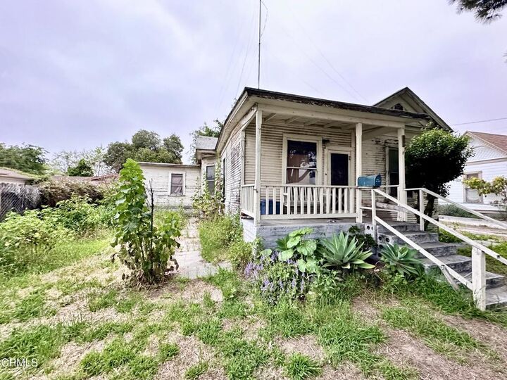 Property Photo: 134 N Palm Avenue CA 93060