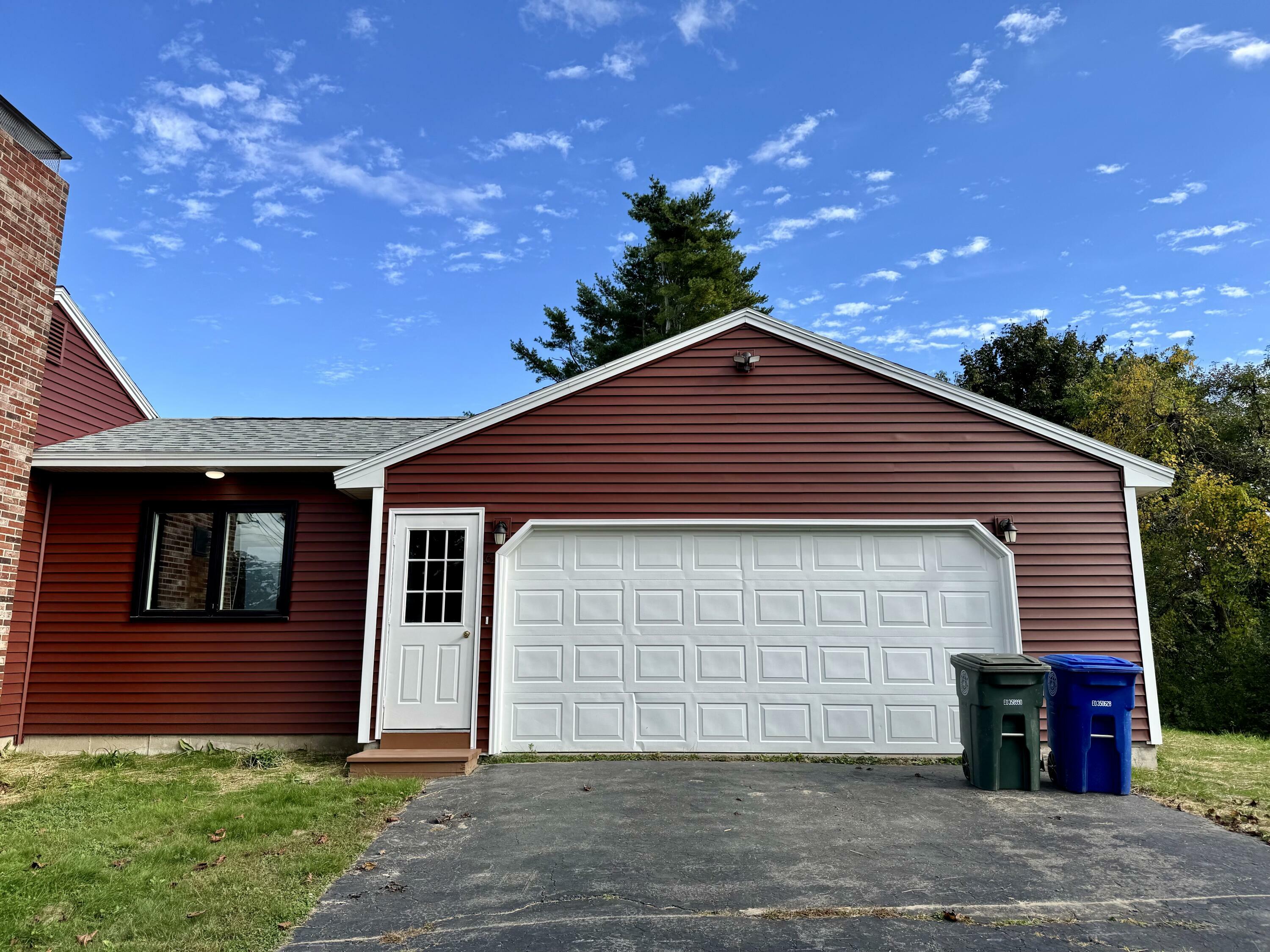 Property Photo:  6 Juniper Lane  ME 04092 